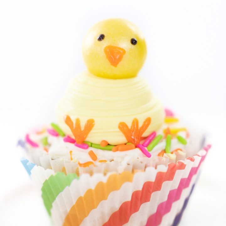 super cute chick cupcakes