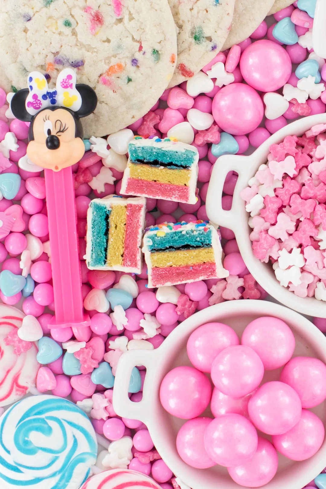Minnie mouse pink candy board and party cake bites