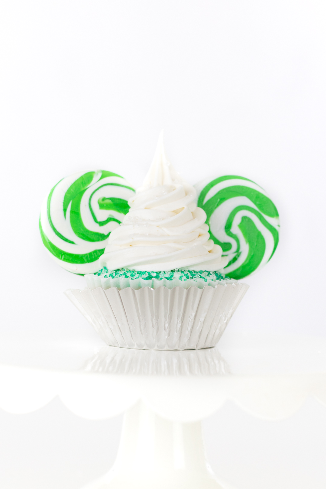 green and white swirl mickey christmas lollipop