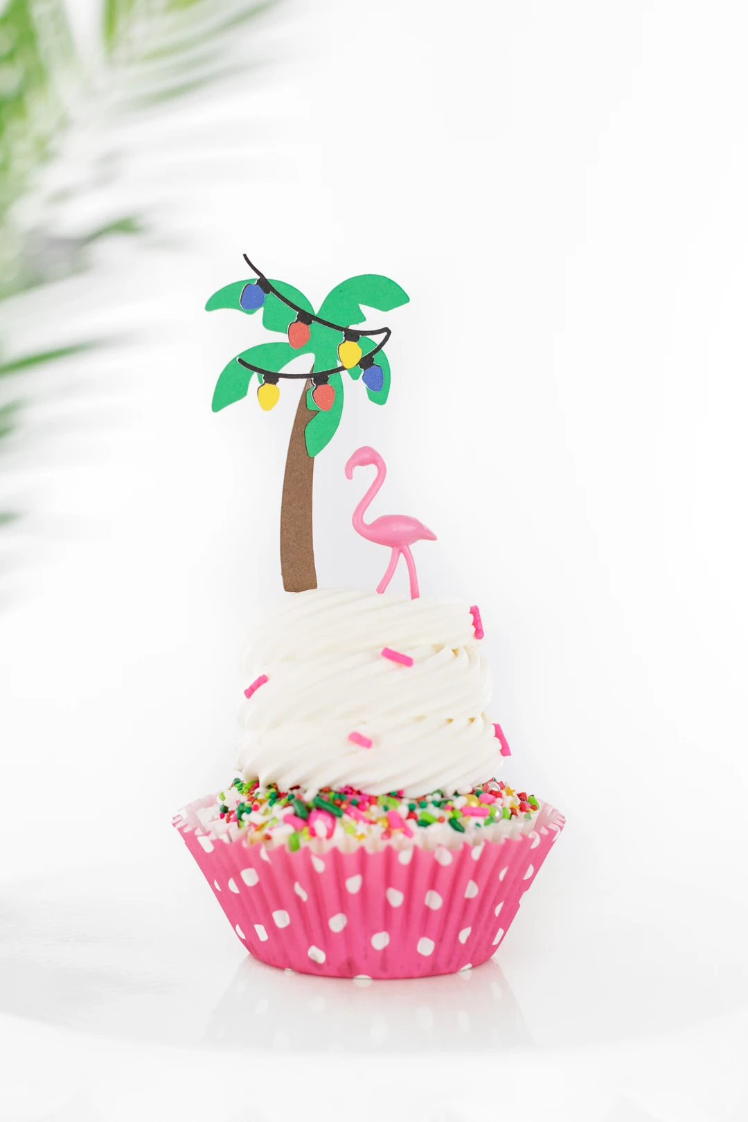 flamingo christmas cupcakes