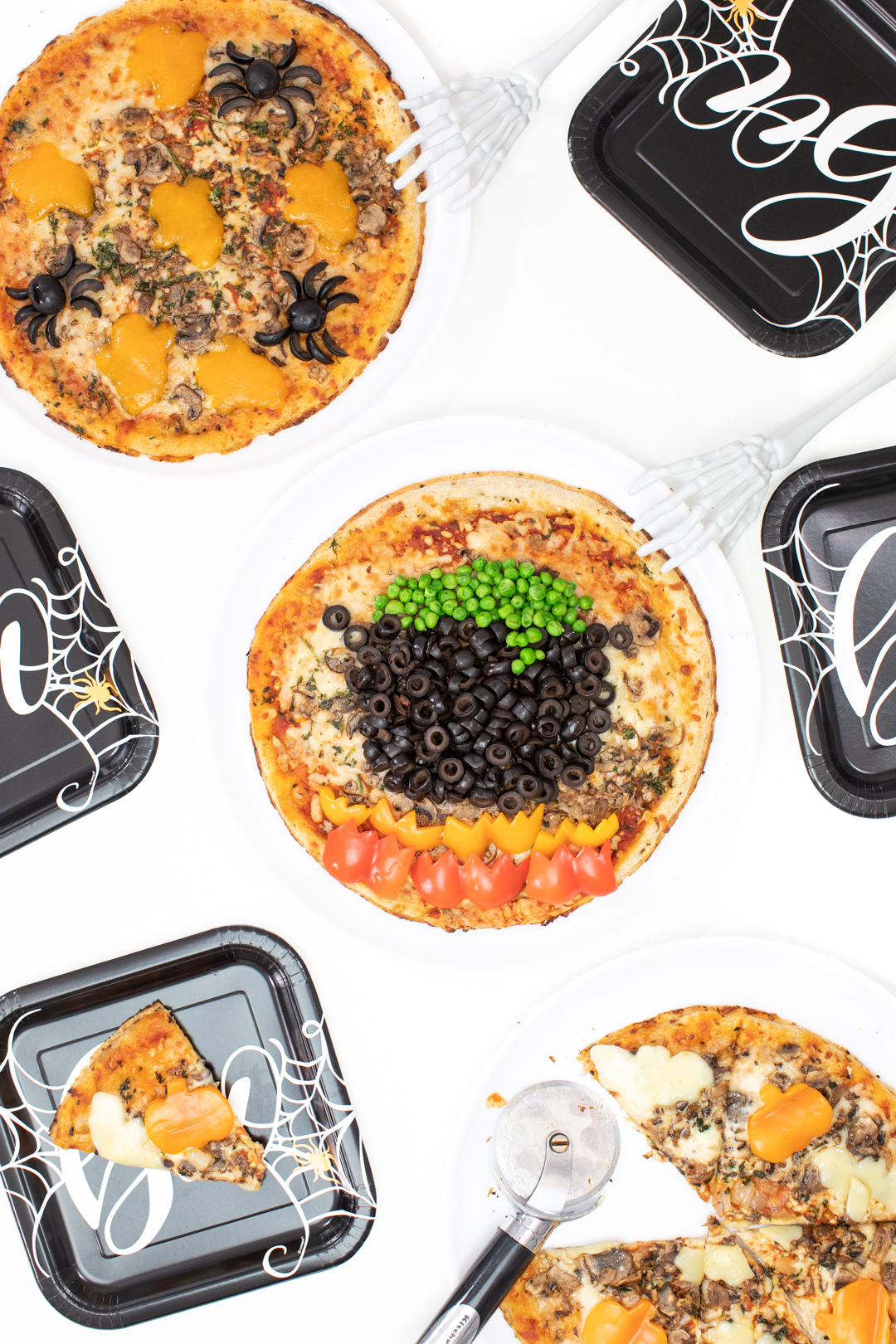 halloween pizza party tablescape