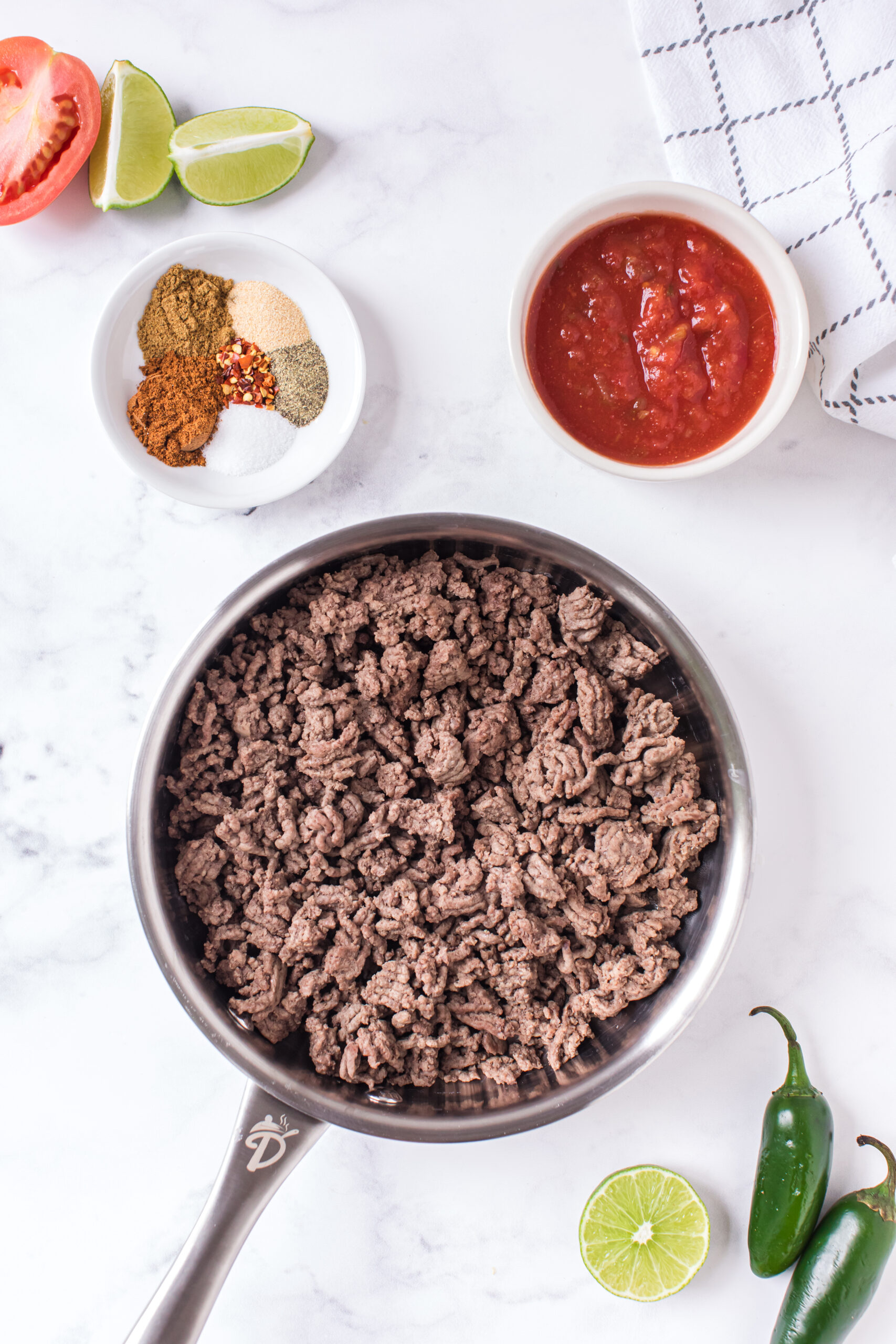 ingredients needed to make seasoned ground beef for nachos