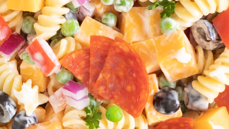 The Throwback Creamy Pasta Salad Everyone Will Rave About