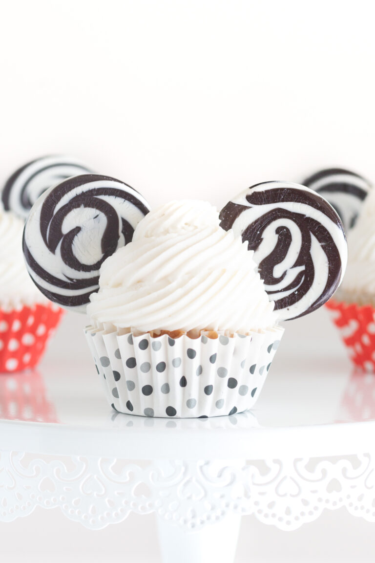 Lollipop Mickey Mouse Cupcakes