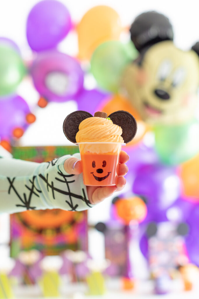 mickey mouse pumpkin jack-o-lantern dessert