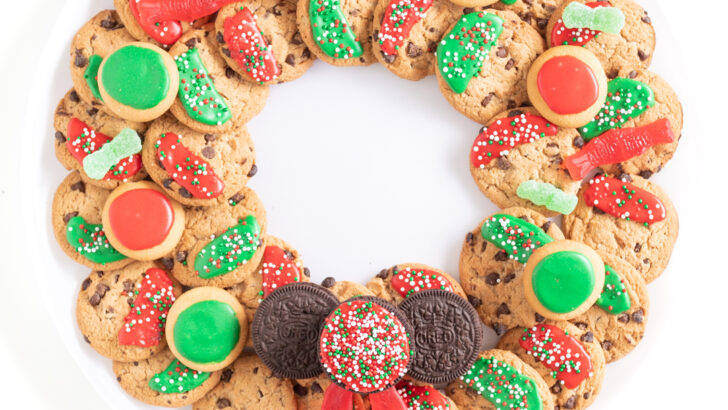 Share a Holiday Cookie Wreath Platter