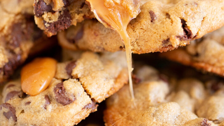 These Caramel Stuffed Chocolate Chip Cookies are a Dream