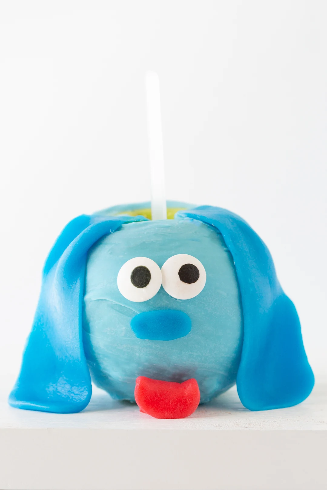 up close blues clues themed candy apple