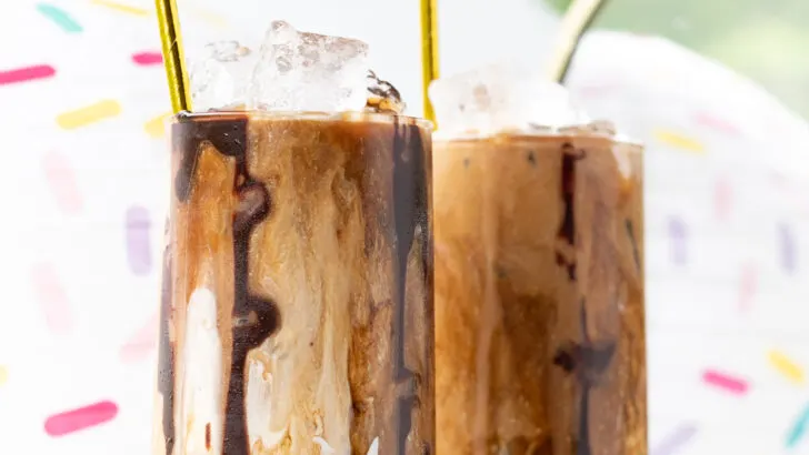 https://cutefetti.com/wp-content/uploads/2023/04/upside_down_iced_coffee-1-1-728x410.jpg.webp