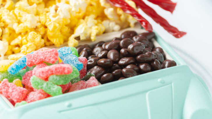 Surprise Everyone with This Adorable Movie Snack Tray!