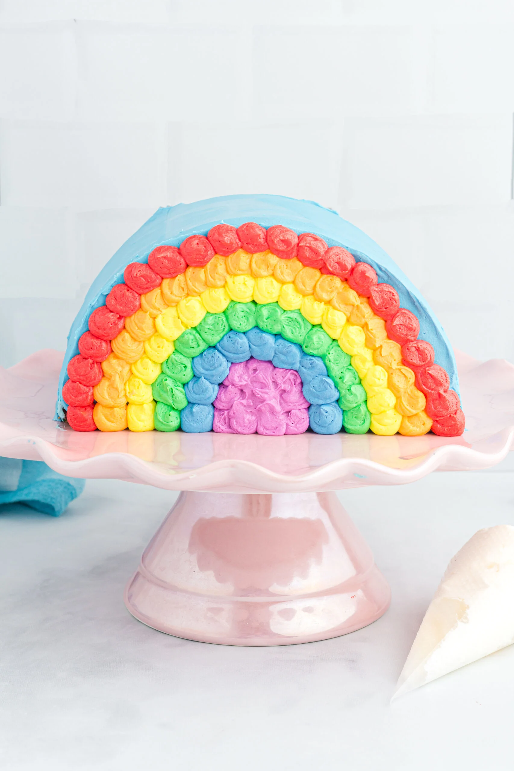 pretty funfetti rainbow cake