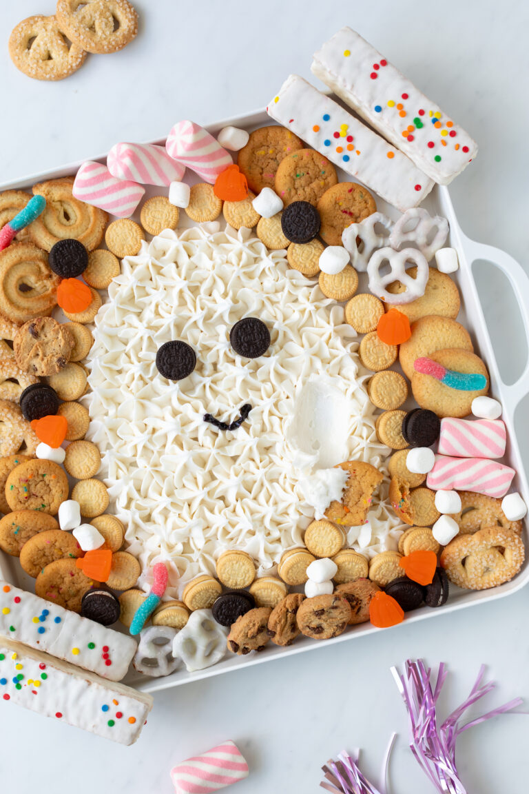 Everyone is Gonna Love This Adorable Ghost BOOtercream Board