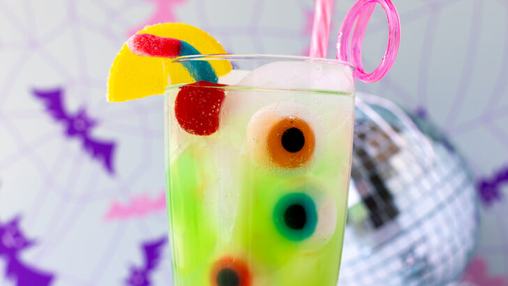 Make Ghoul Juice for your Monster High: The Movie Watch Party