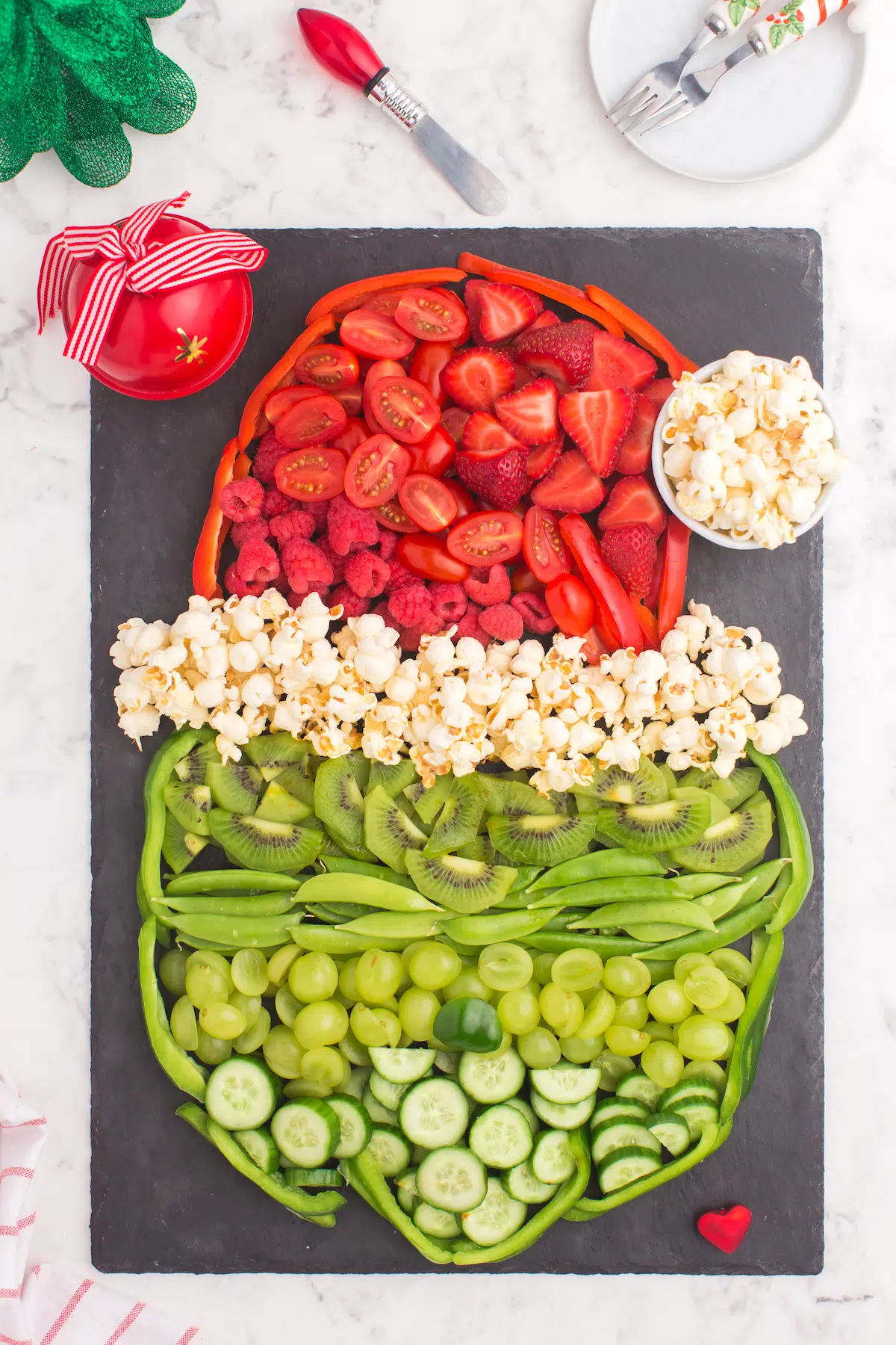 Grinch Christmas Dessert Charcuterie Board - Play Party Plan