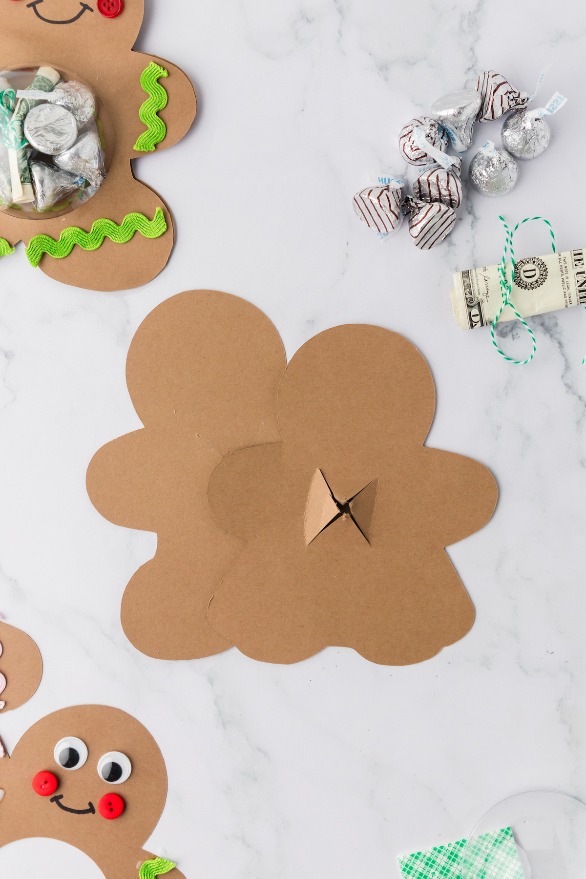 Free Gingerbread Candy Dome Craft with Template | Cutefetti