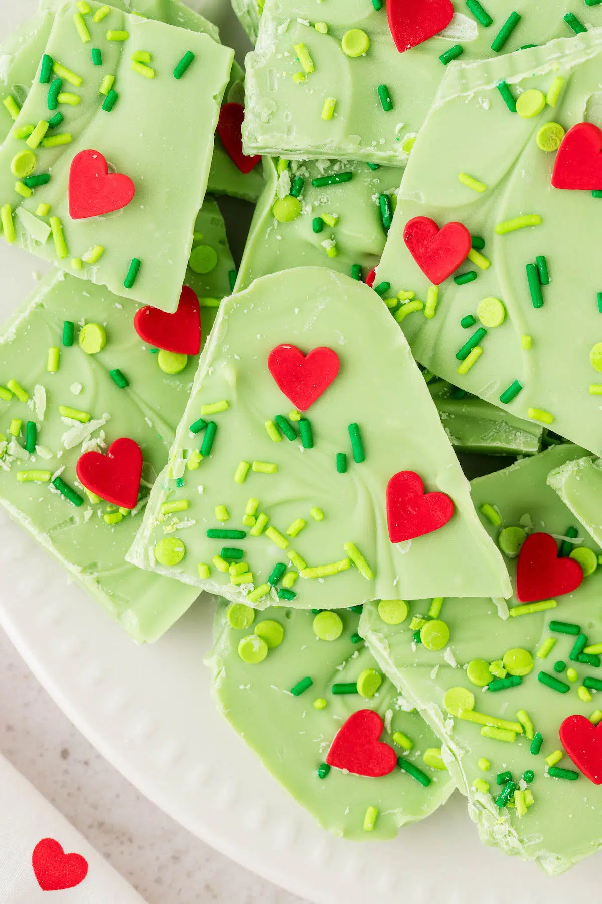 Grinch bark on a white plate
