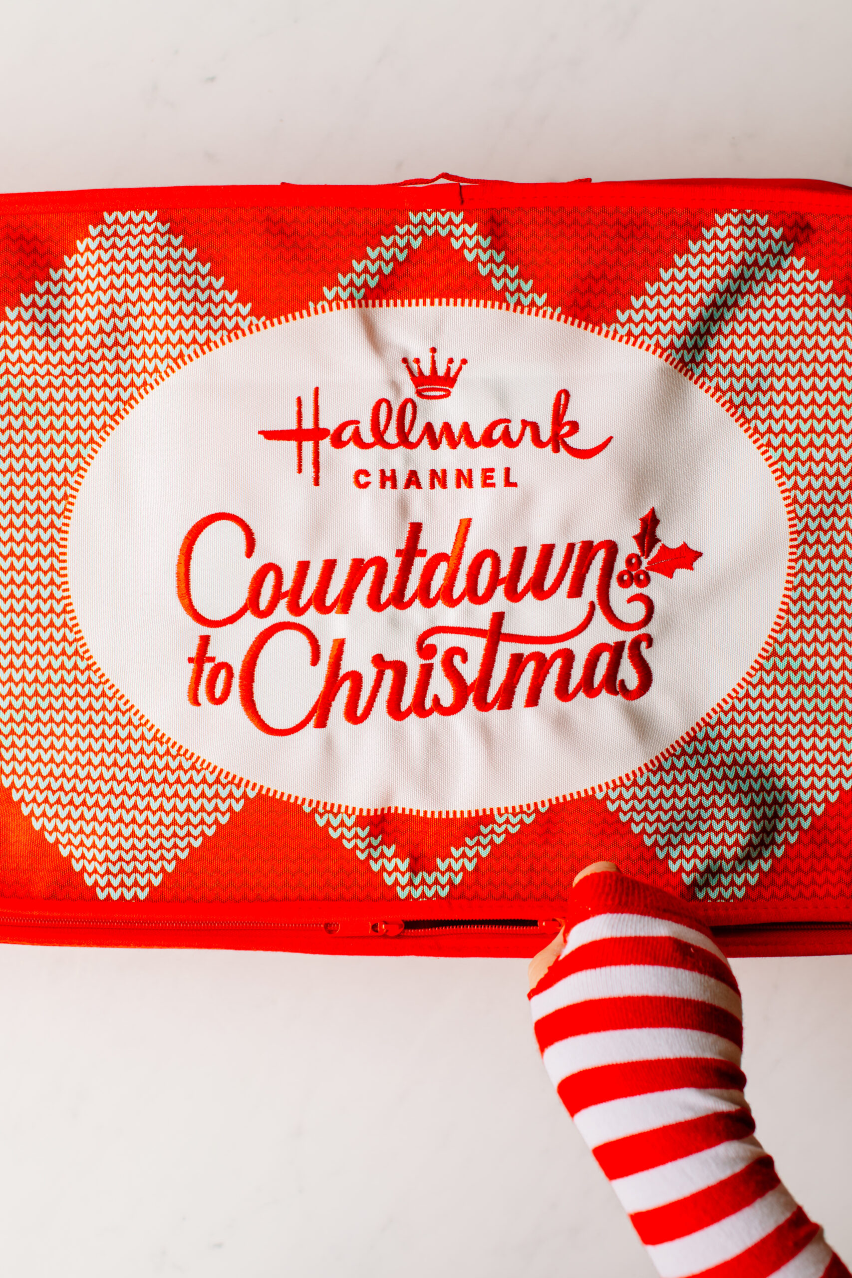 hallmark countdown to christmas gift wrapping kit package