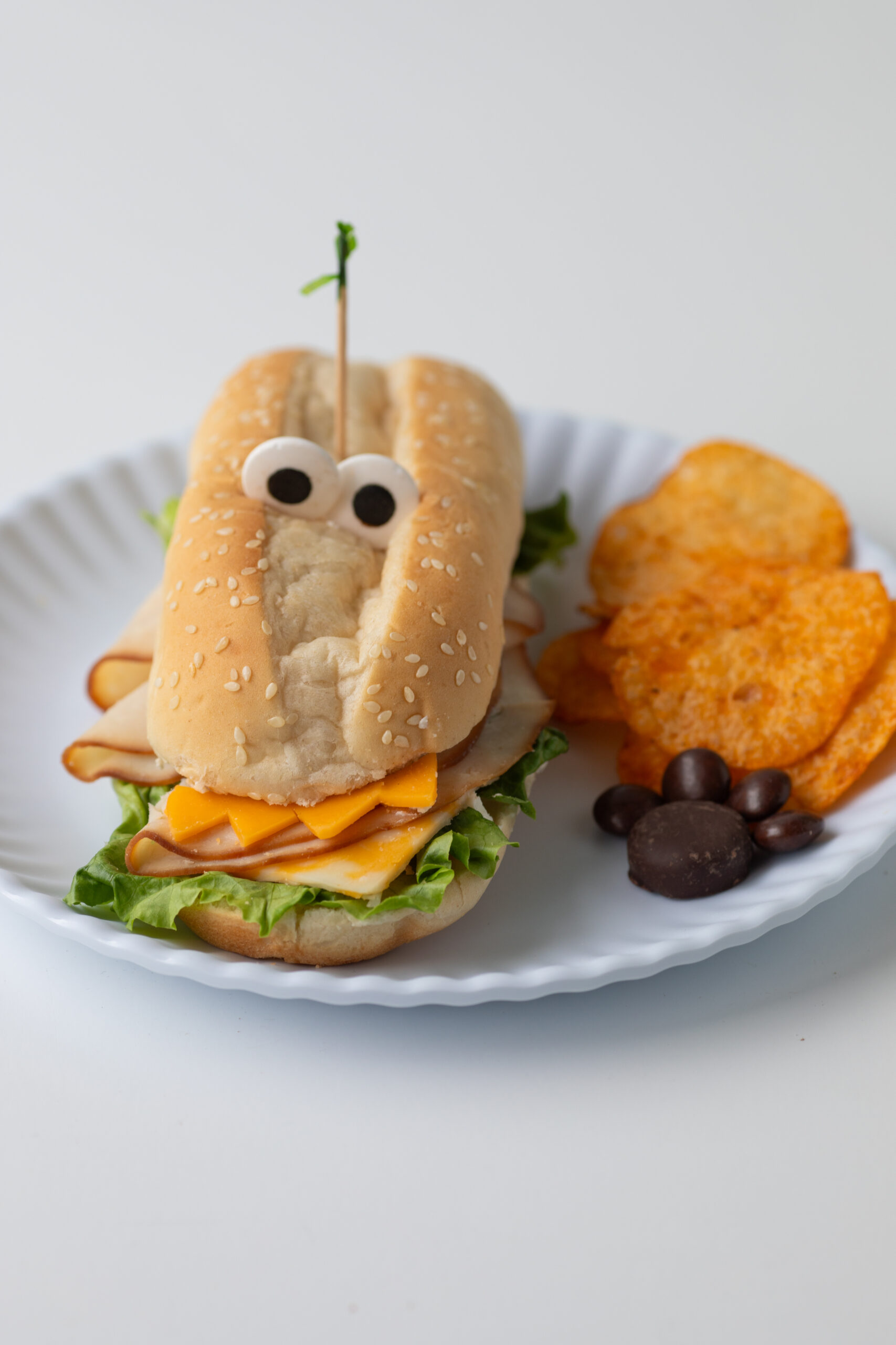 easy crocodile sandwich for kid's lunch idea