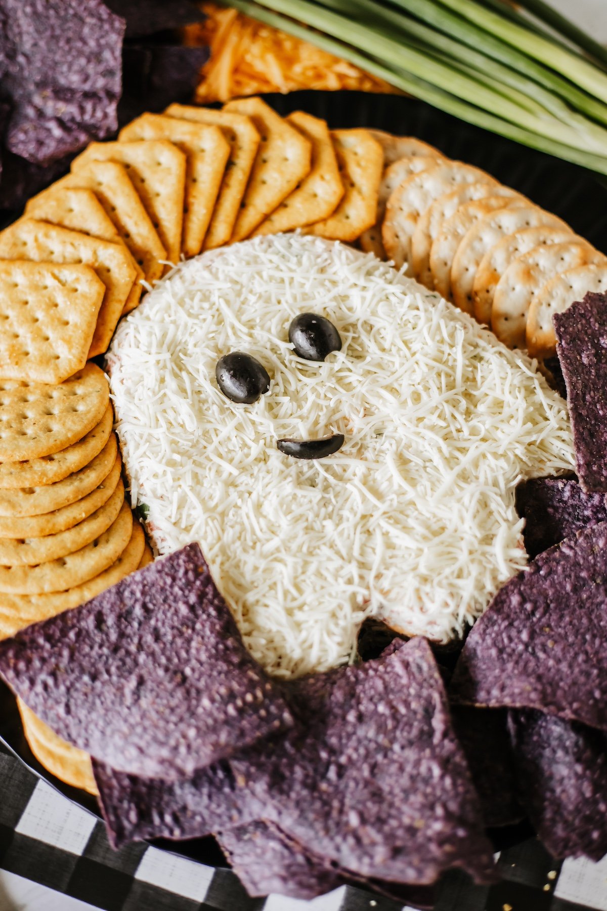 ghost cheeseball with crackers