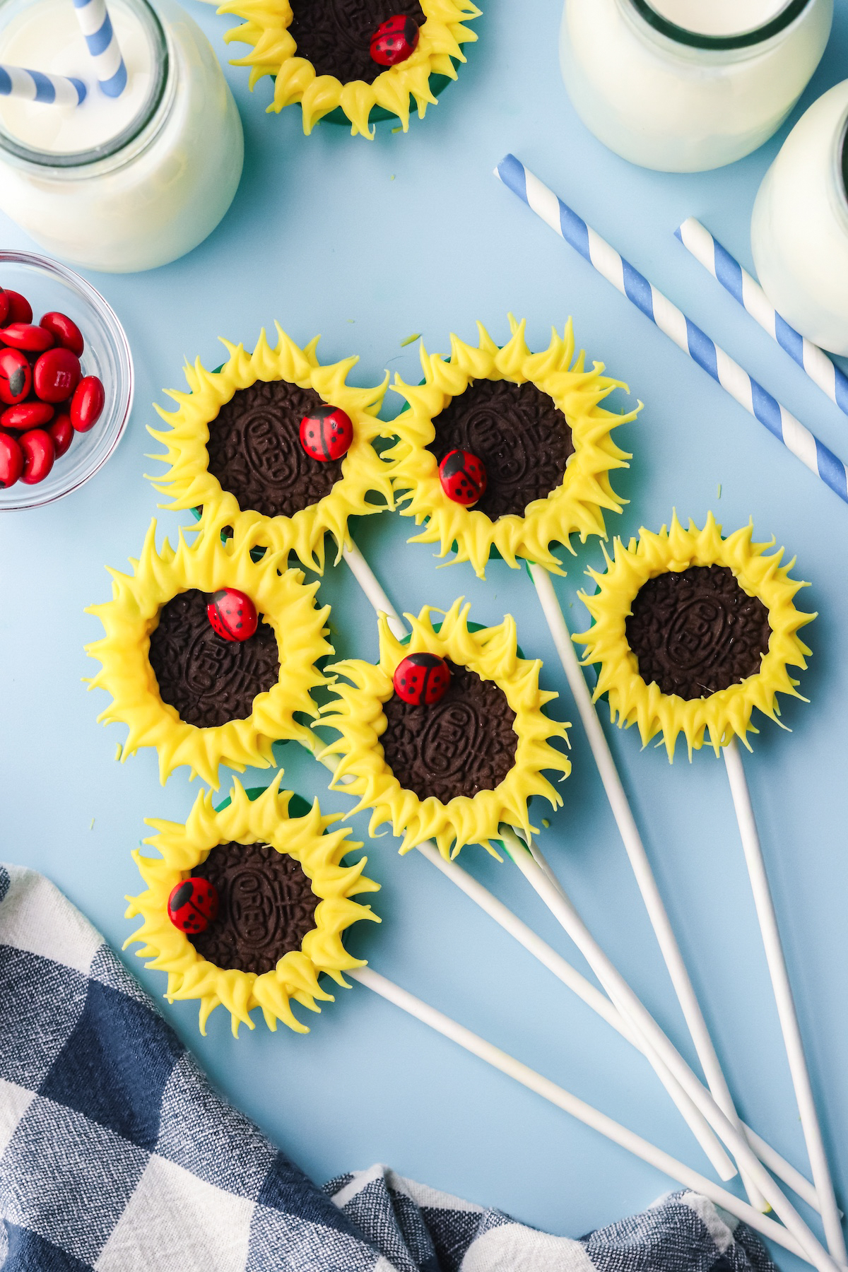 oreo sunflower cookies on a blue background