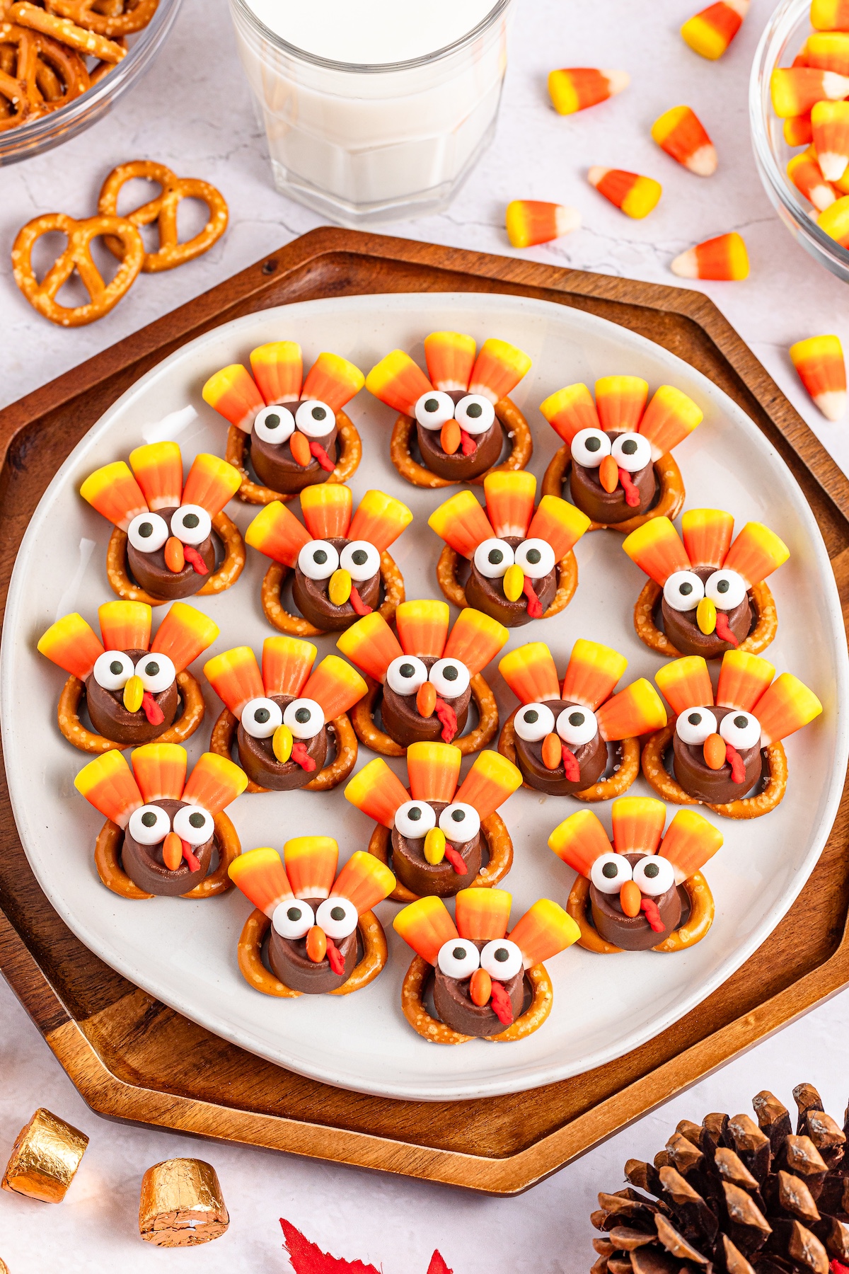 mini pretzel turkeys on a plate