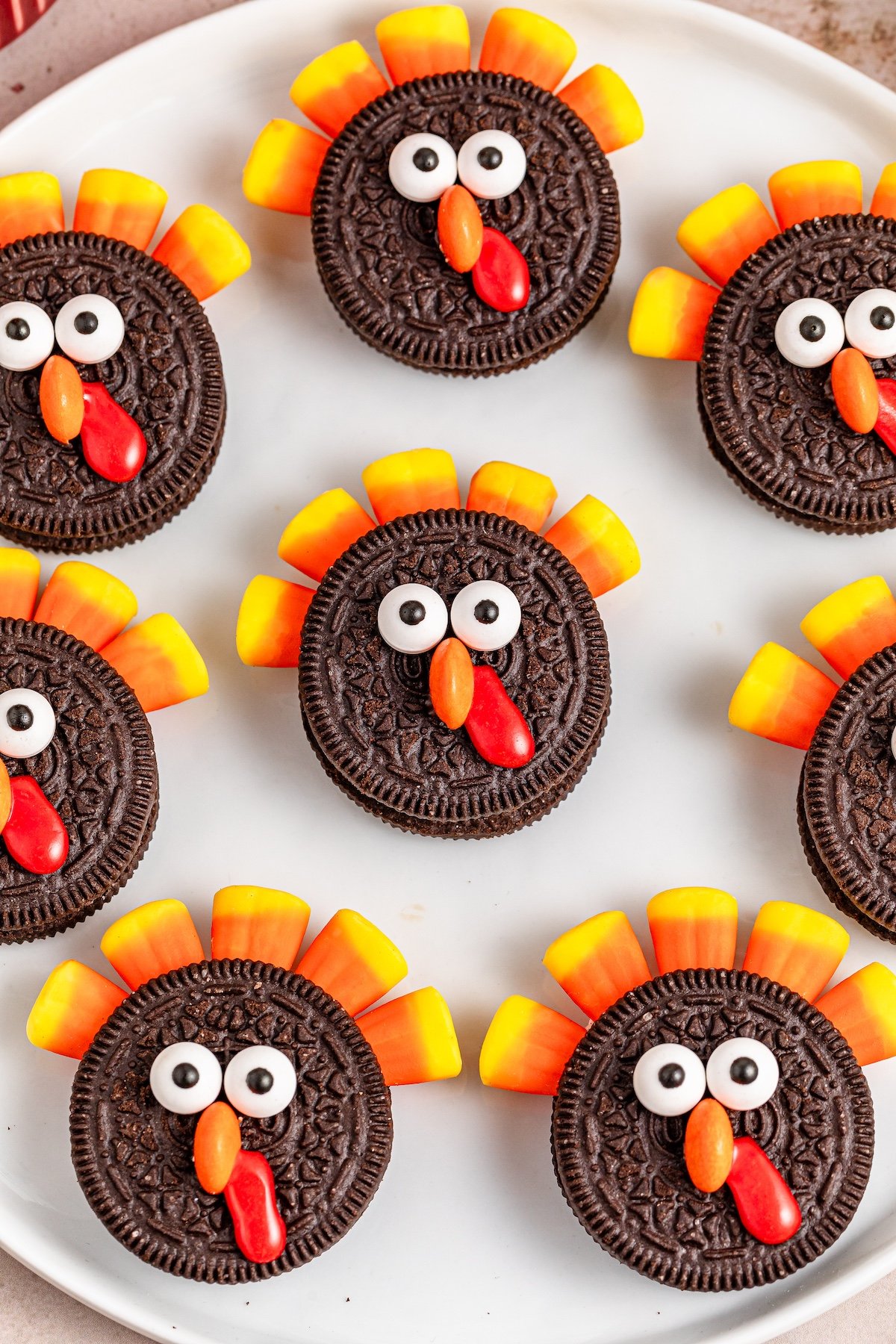 upclose of oreo cookie turkeys