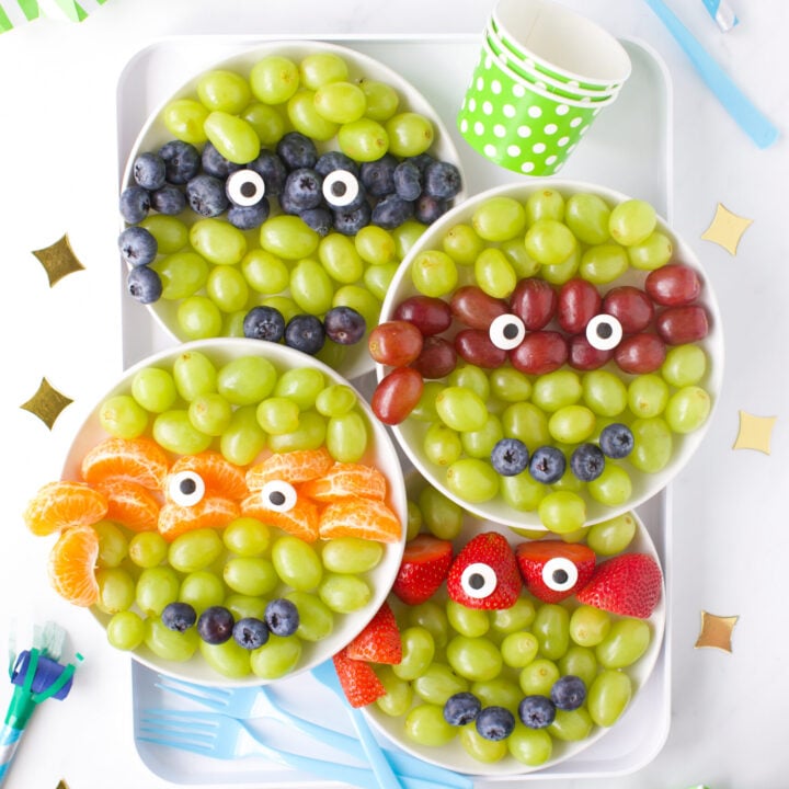 Adorable fruit platters styled like the Teenage Mutant Ninja Turtle heroes. TMNT Fruit Plates.