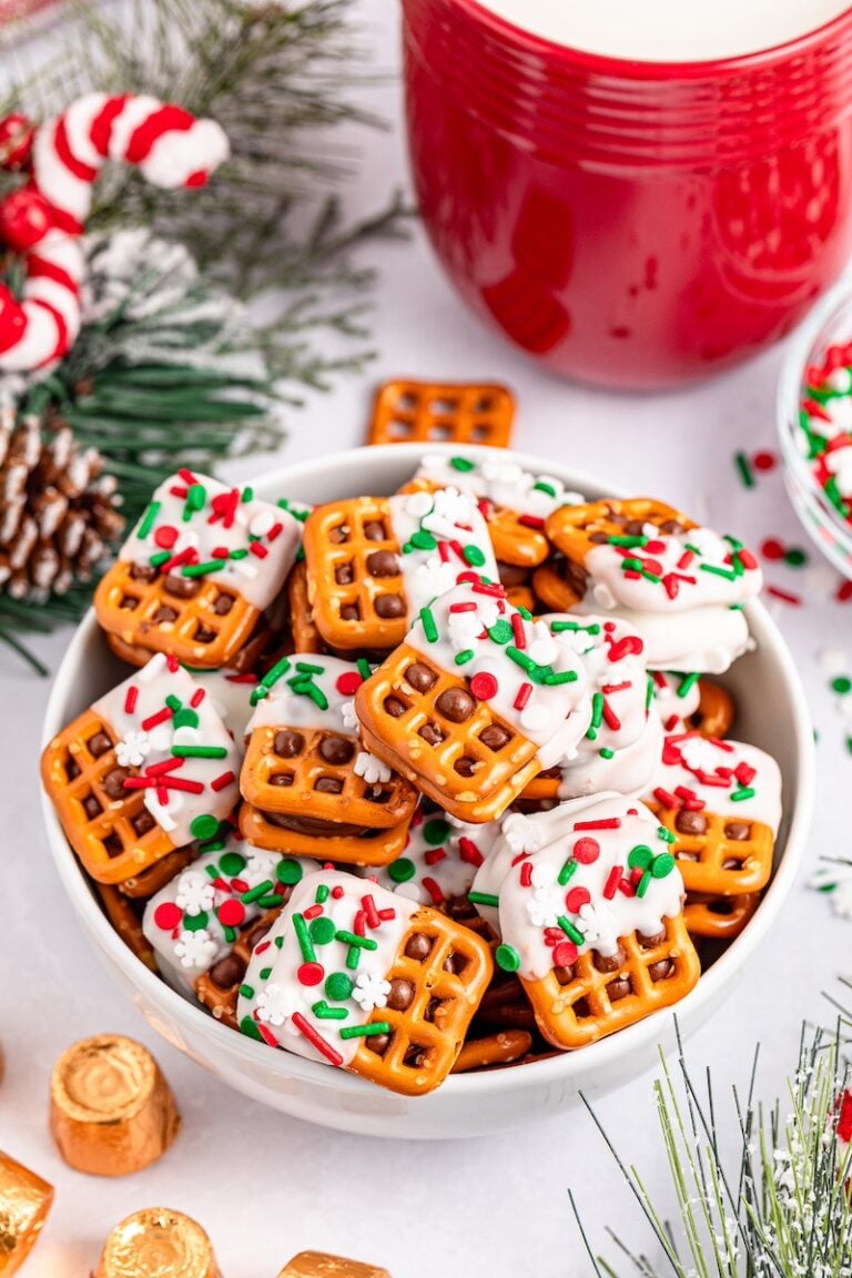 white bowl of Christmas pretzel sandwiches