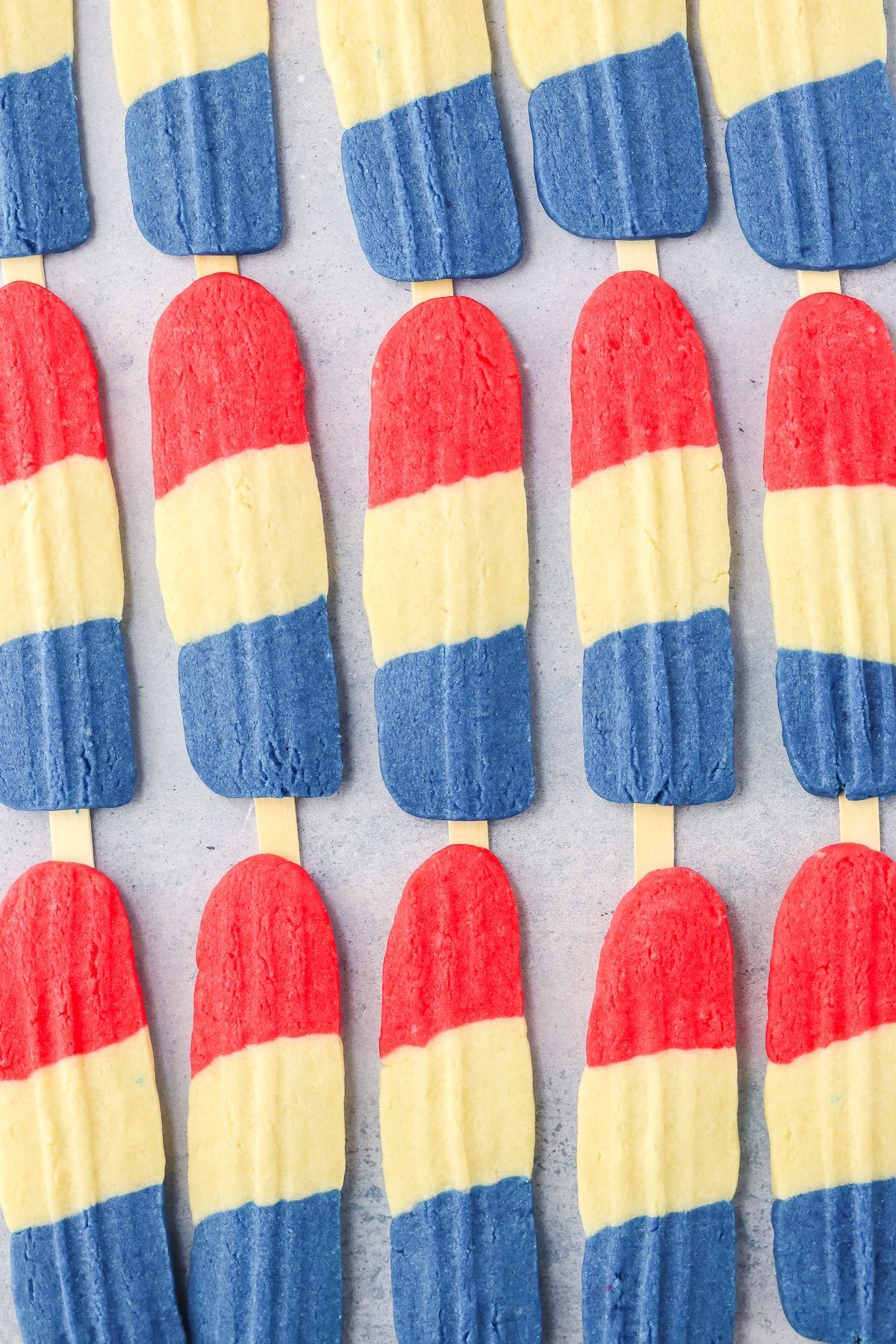 rows of rocket cookies