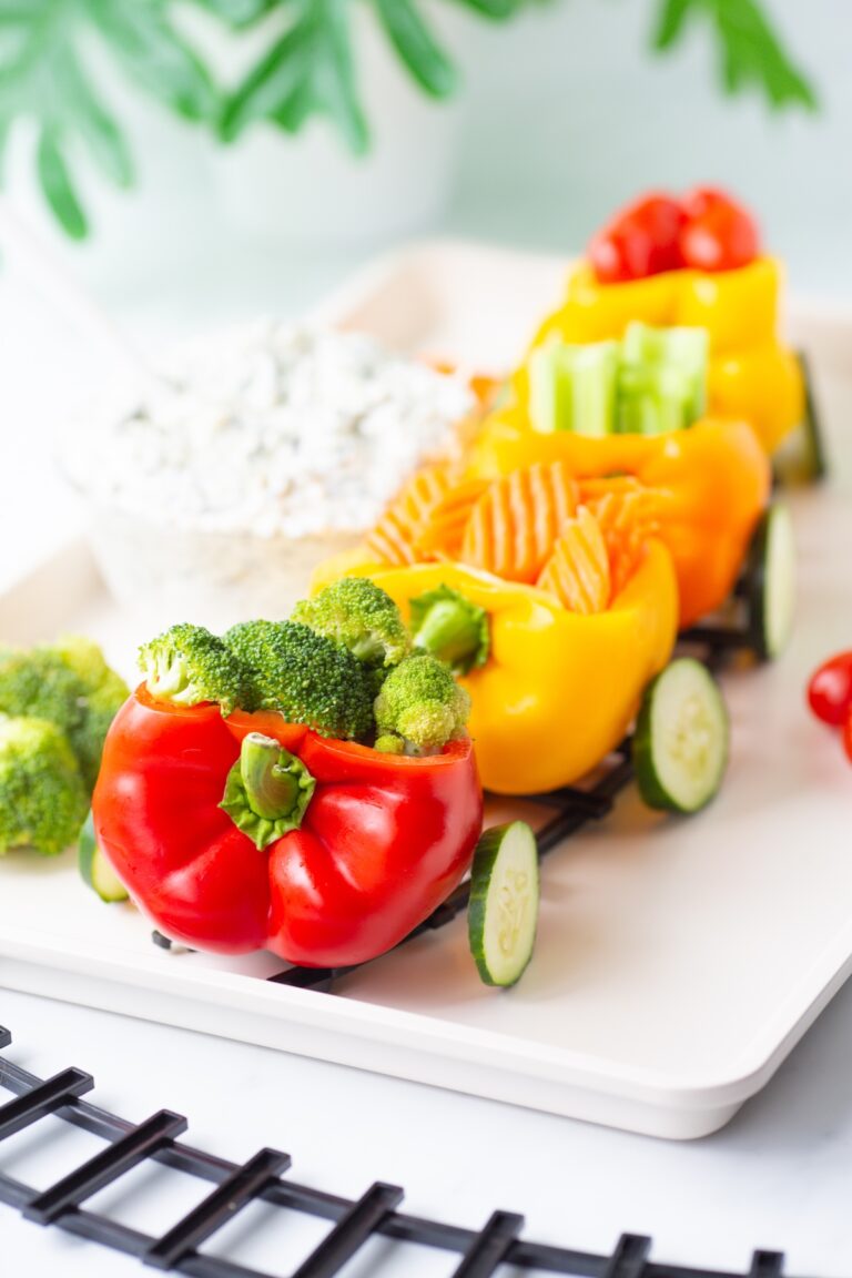 vegetable tray using various colored peppers.