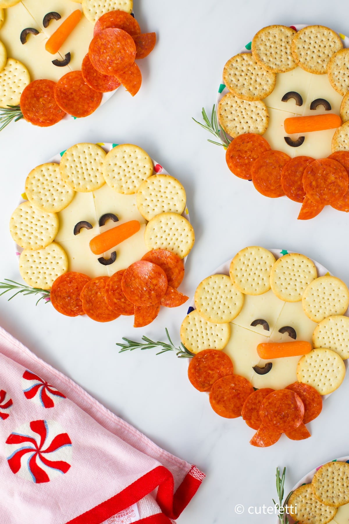 winter themed snack idea: snowman cheese plates