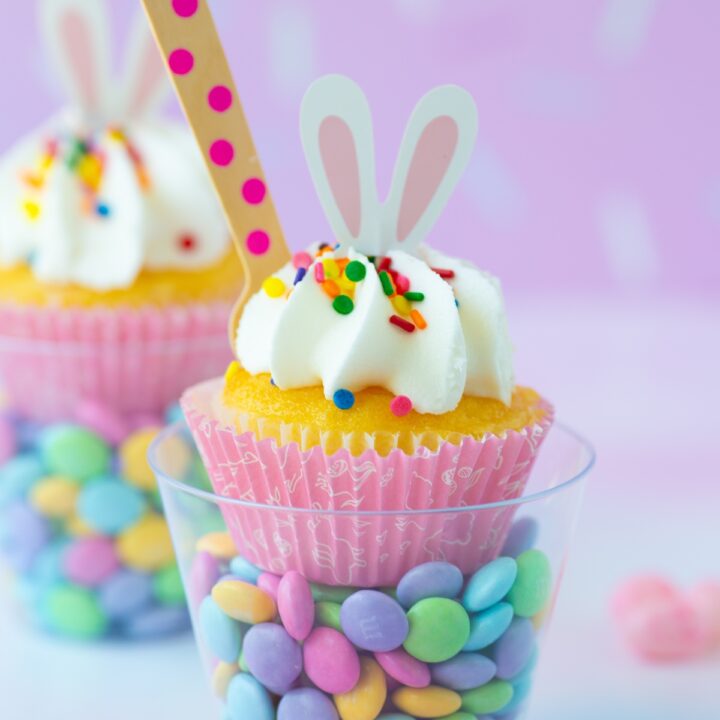 Bunny Cupcake Candy Cups for polka dot fork. Perfect Easter favors.
